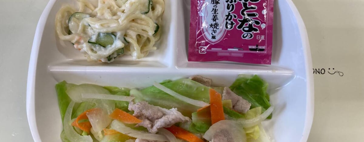 【親和の学生寮】今日の朝ごはん☆肉野菜炒め