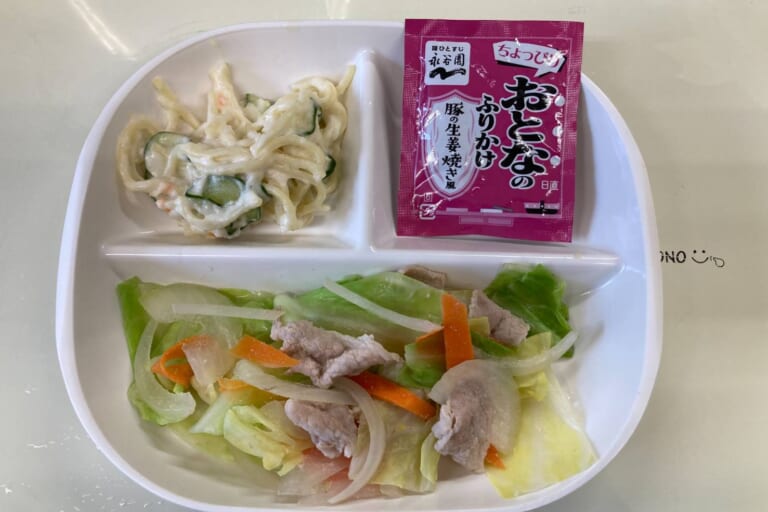 【親和の学生寮】今日の朝ごはん☆肉野菜炒め