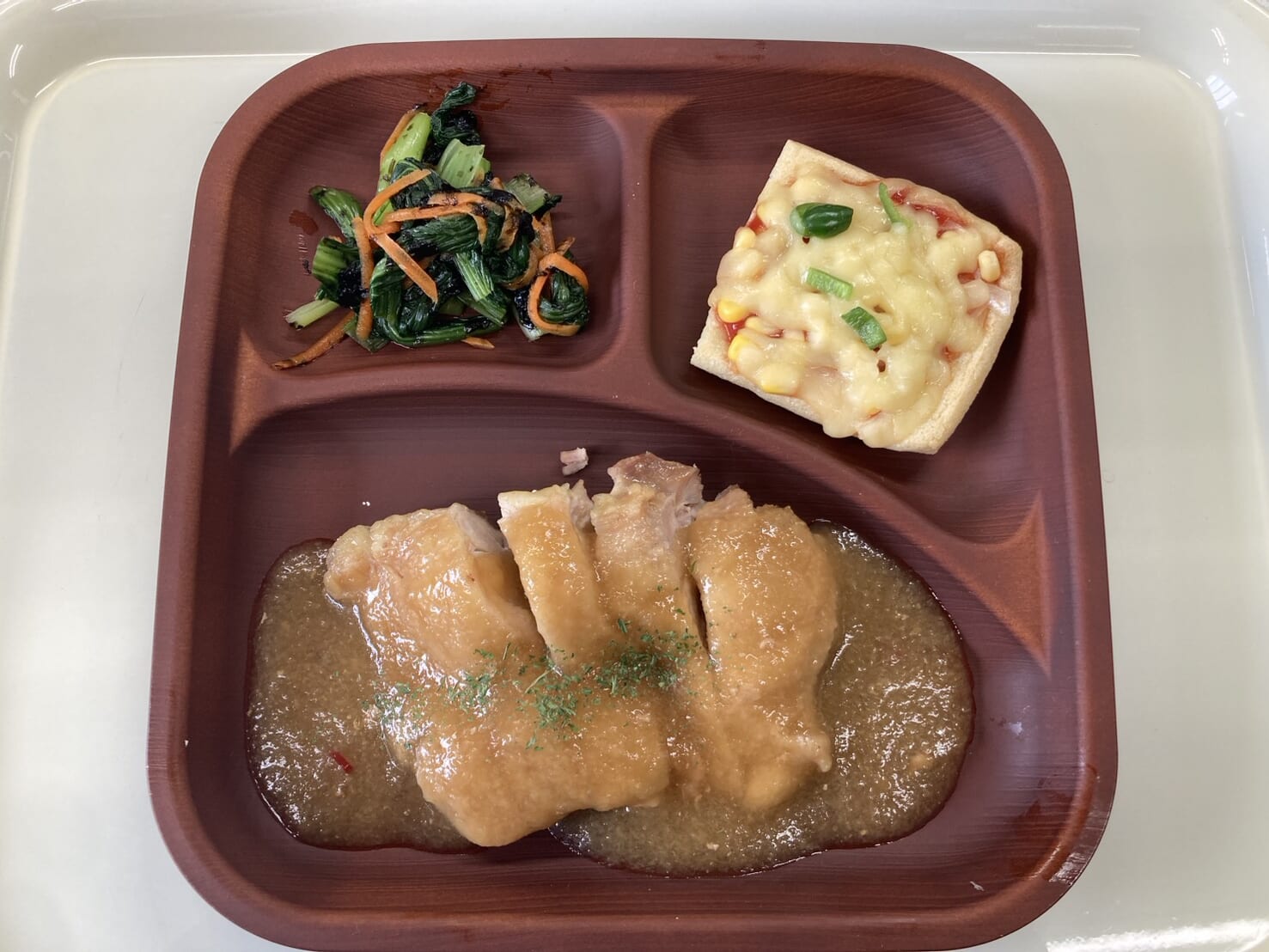 【親和の学生寮】今日の晩ごはん☆チキンのみぞれ煮