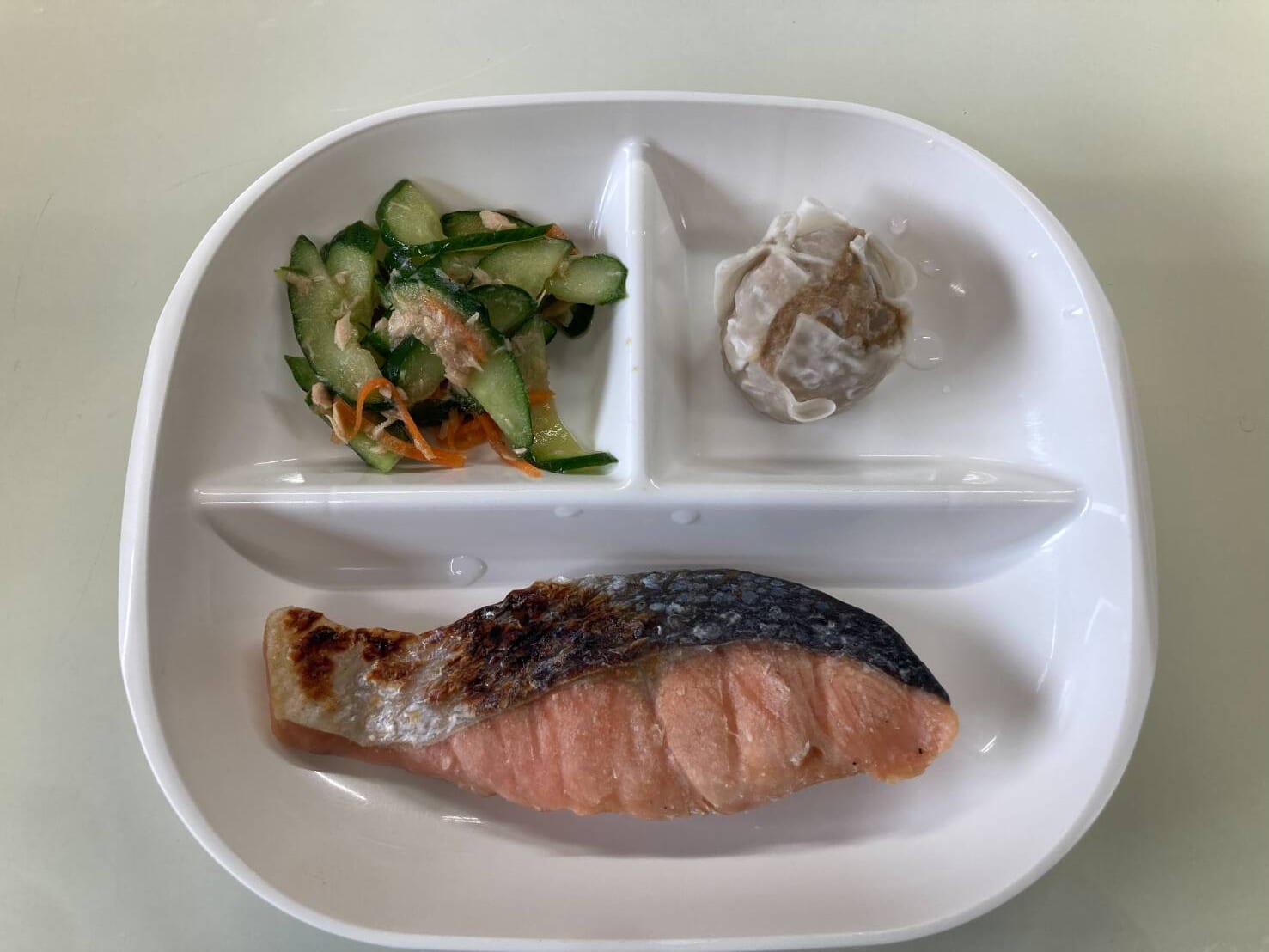 【親和の学生寮】今日の朝ごはん☆焼き魚