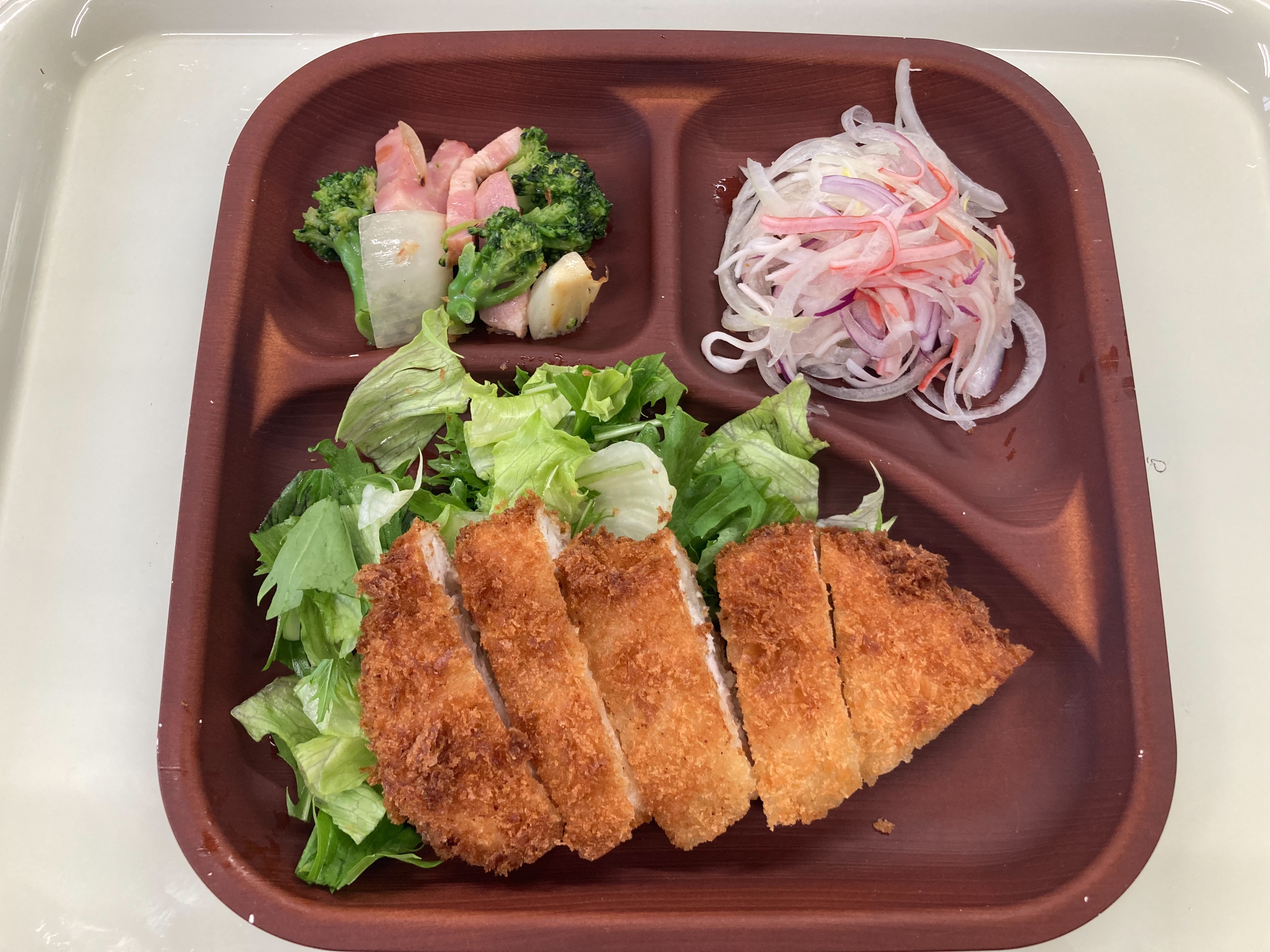 【親和の学生寮】今日の晩ごはん☆チキンカツ