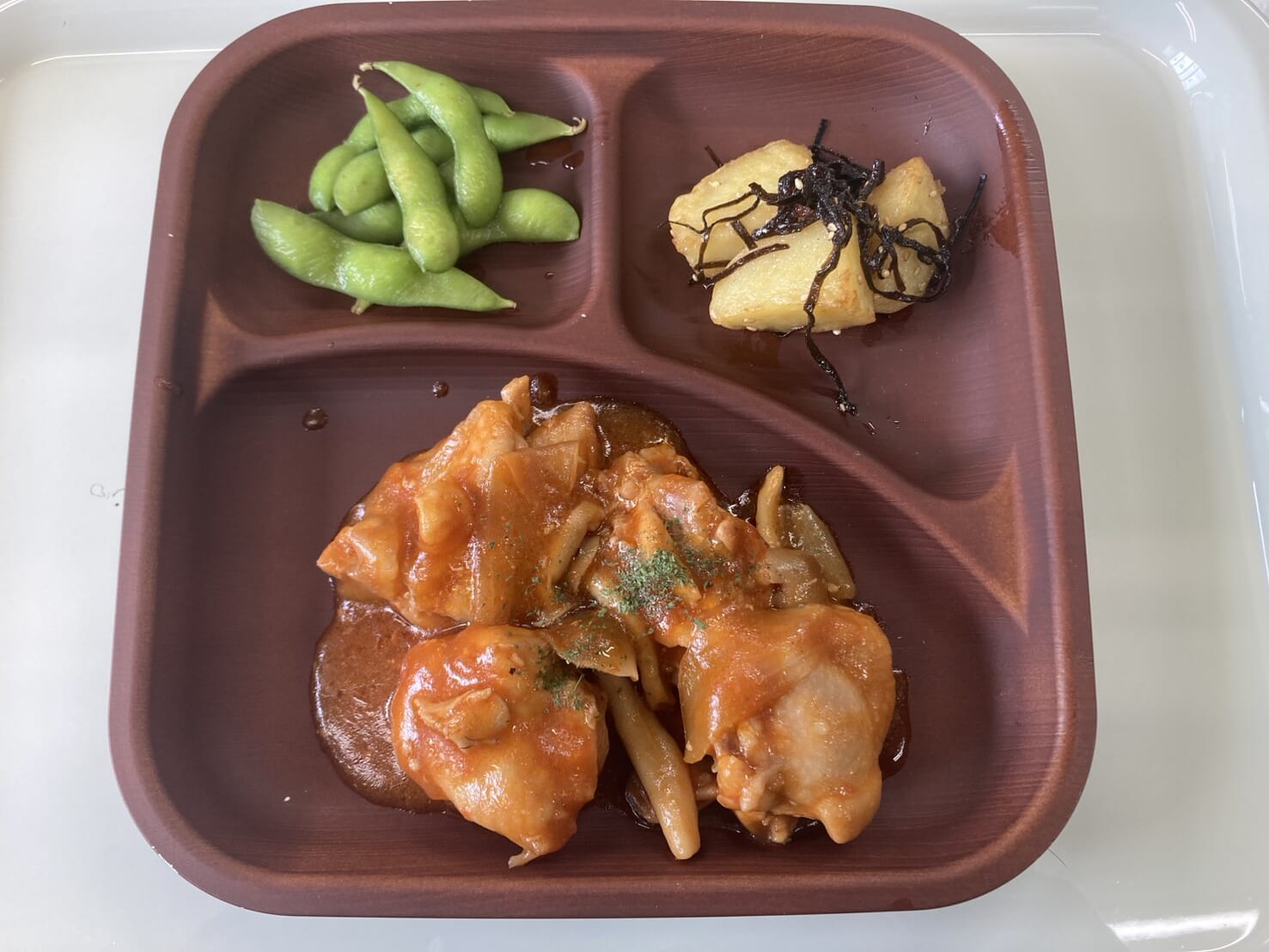 【親和の学生寮】今日の晩ごはん☆チキンのトマト煮