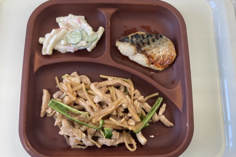 【親和の学生寮】今日の晩ごはん☆チンジャオロース