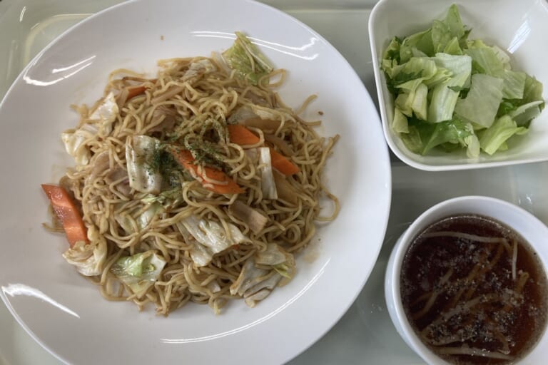 【親和の学生寮】今日の晩ごはん☆焼きそば