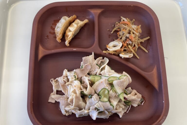 【親和の学生寮】今日の晩ごはん☆豚肉ときゅうりのさっぱり和え