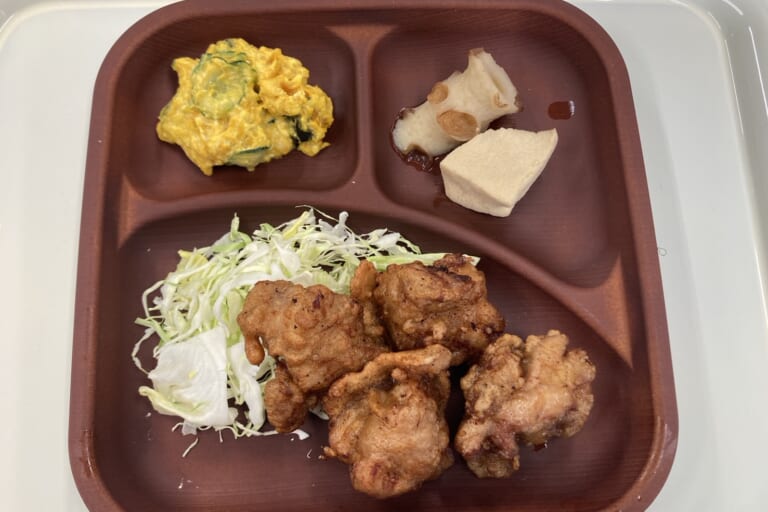 【親和の学生寮】今日の晩ごはん☆からあげ