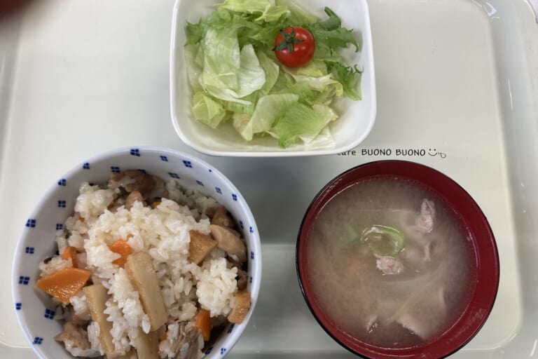 【親和の学生寮】今日の朝ごはん☆まぜごはん