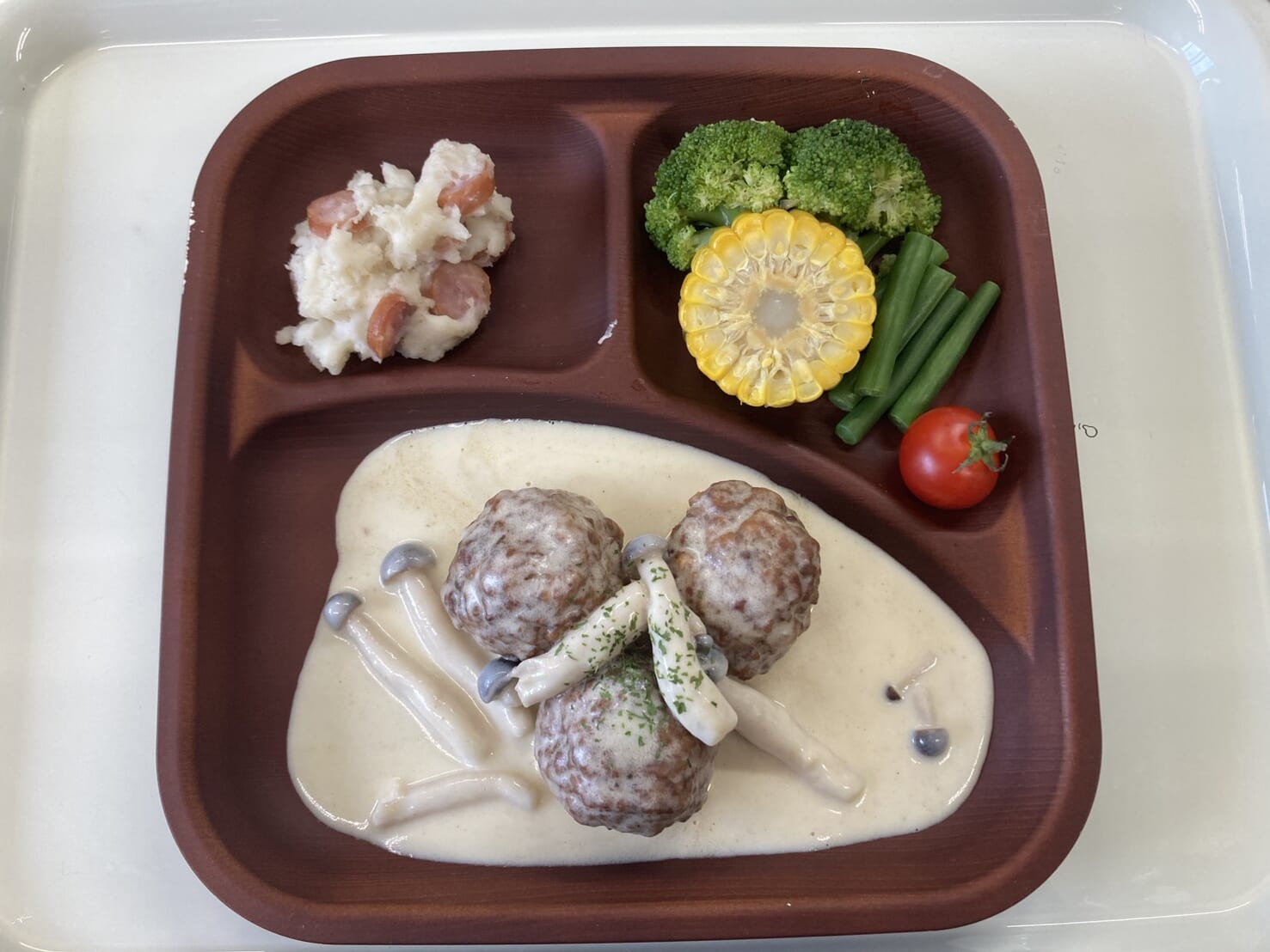 【親和の学生寮】今日の晩ごはん☆スウェーデンミートボール