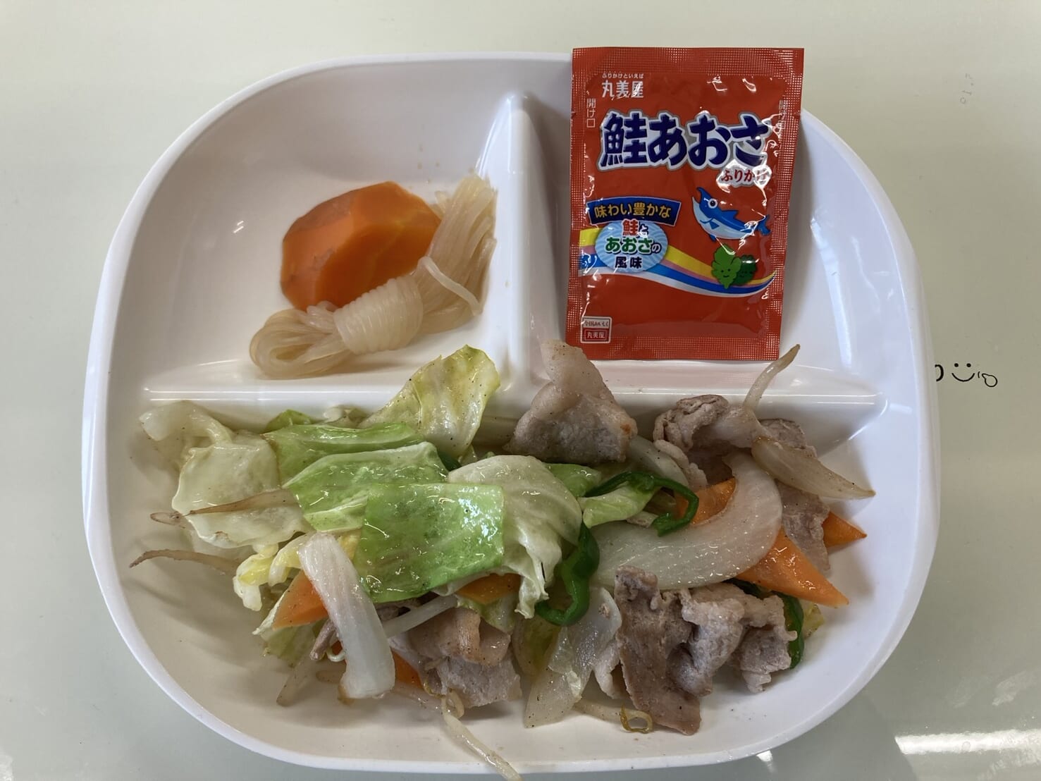 【親和の学生寮】今日の朝ごはん☆肉野菜炒め