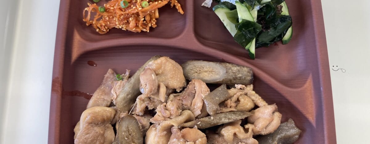 【親和の学生寮】今日の晩ごはん☆鶏ごぼう甘辛炒め