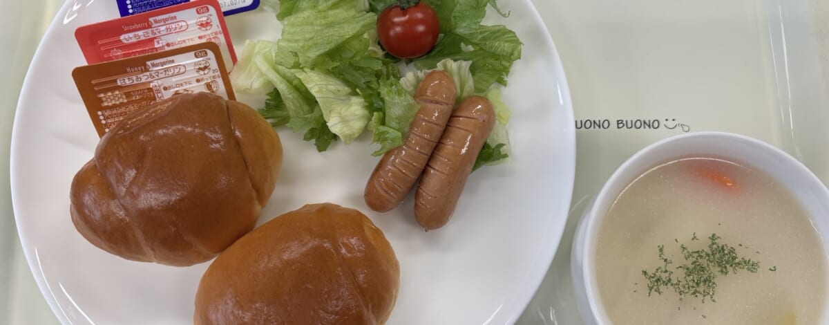 【親和の学生寮】今日の朝ごはん☆バターロール