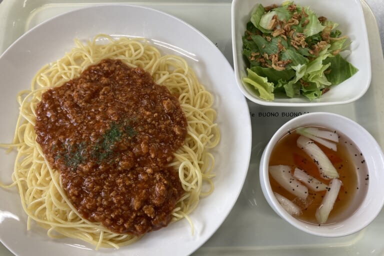 【親和の学生寮】今日の晩ごはん☆ミートソーススパゲティ