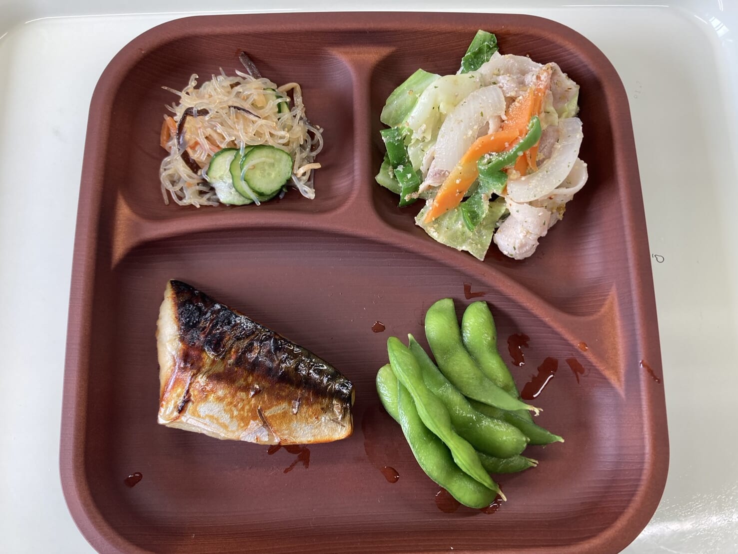【親和の学生寮】今日の晩ごはん☆焼魚と枝豆