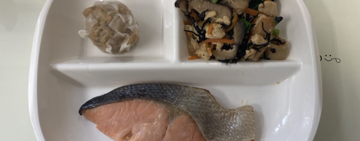 【親和の学生寮】今日の朝ごはん☆焼魚とシュウマイ