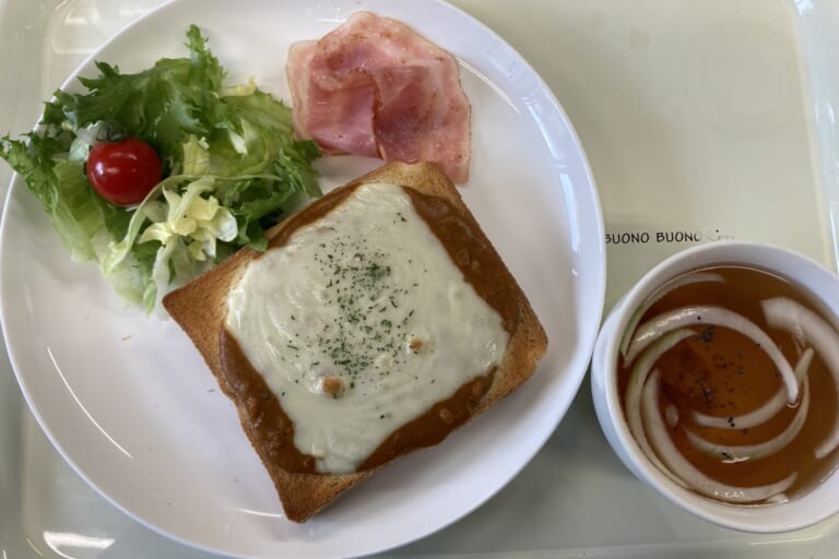【親和の学生寮】今日の朝ごはん☆カレートースト
