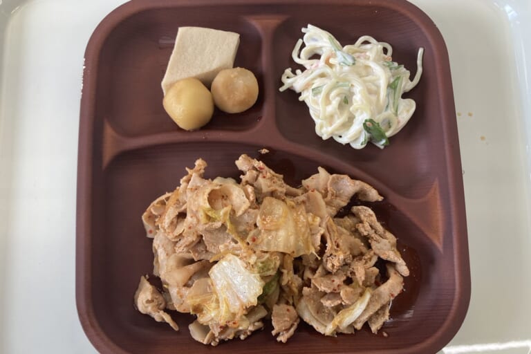 【親和の学生寮】今日の晩ごはん☆豚キムチ炒め