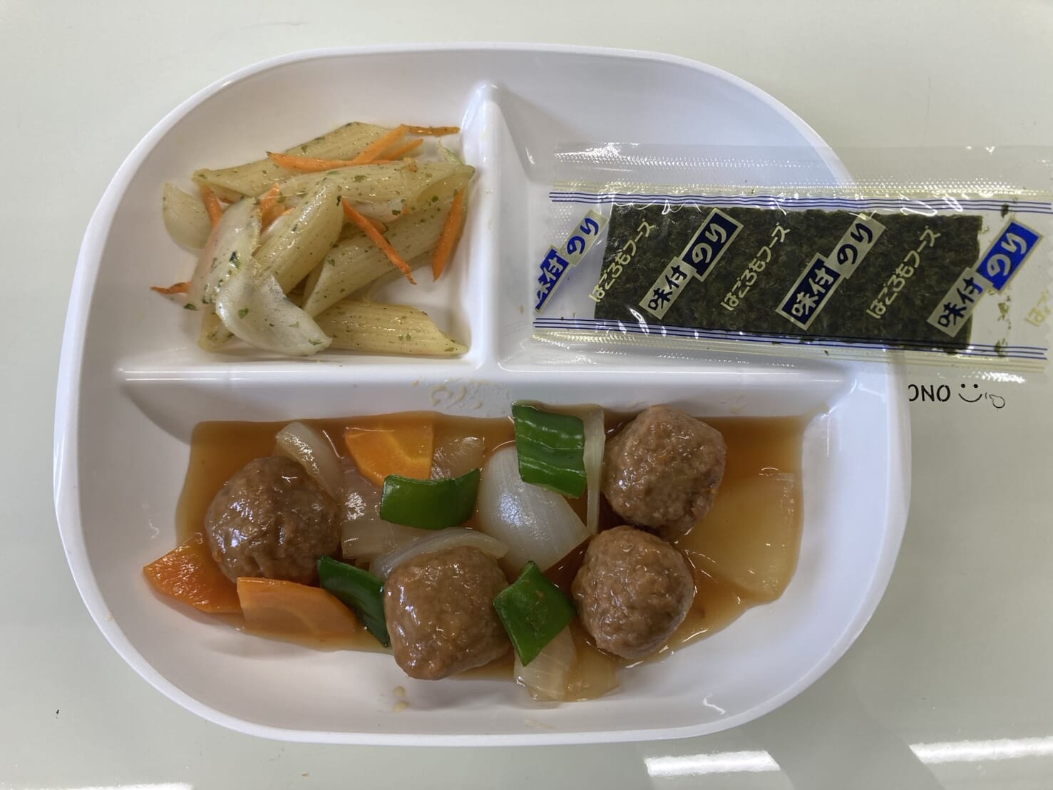 【親和の学生寮】今日の朝ごはん☆ミートボール炒め