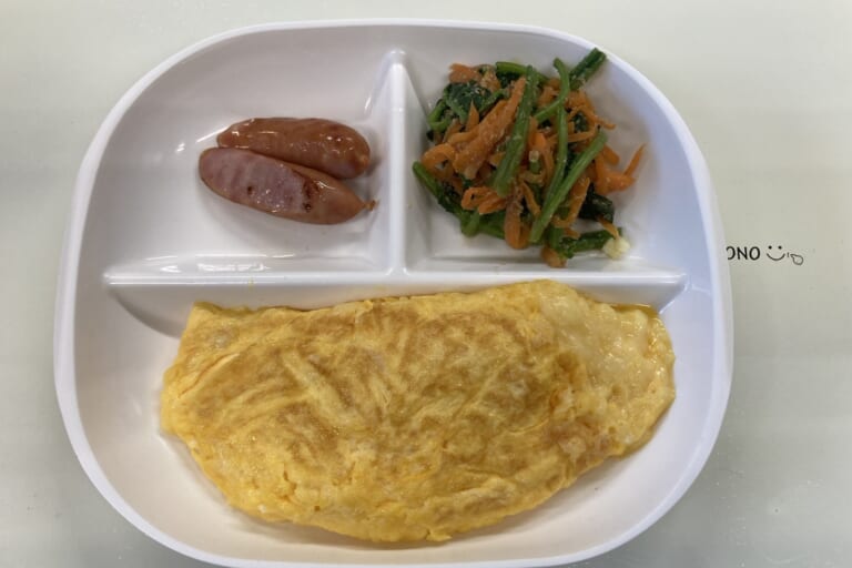 【親和の学生寮】今日の朝ごはん☆チーズオムレツ