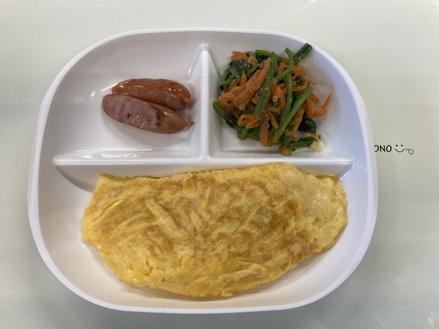 【親和の学生寮】今日の朝ごはん☆チーズオムレツ