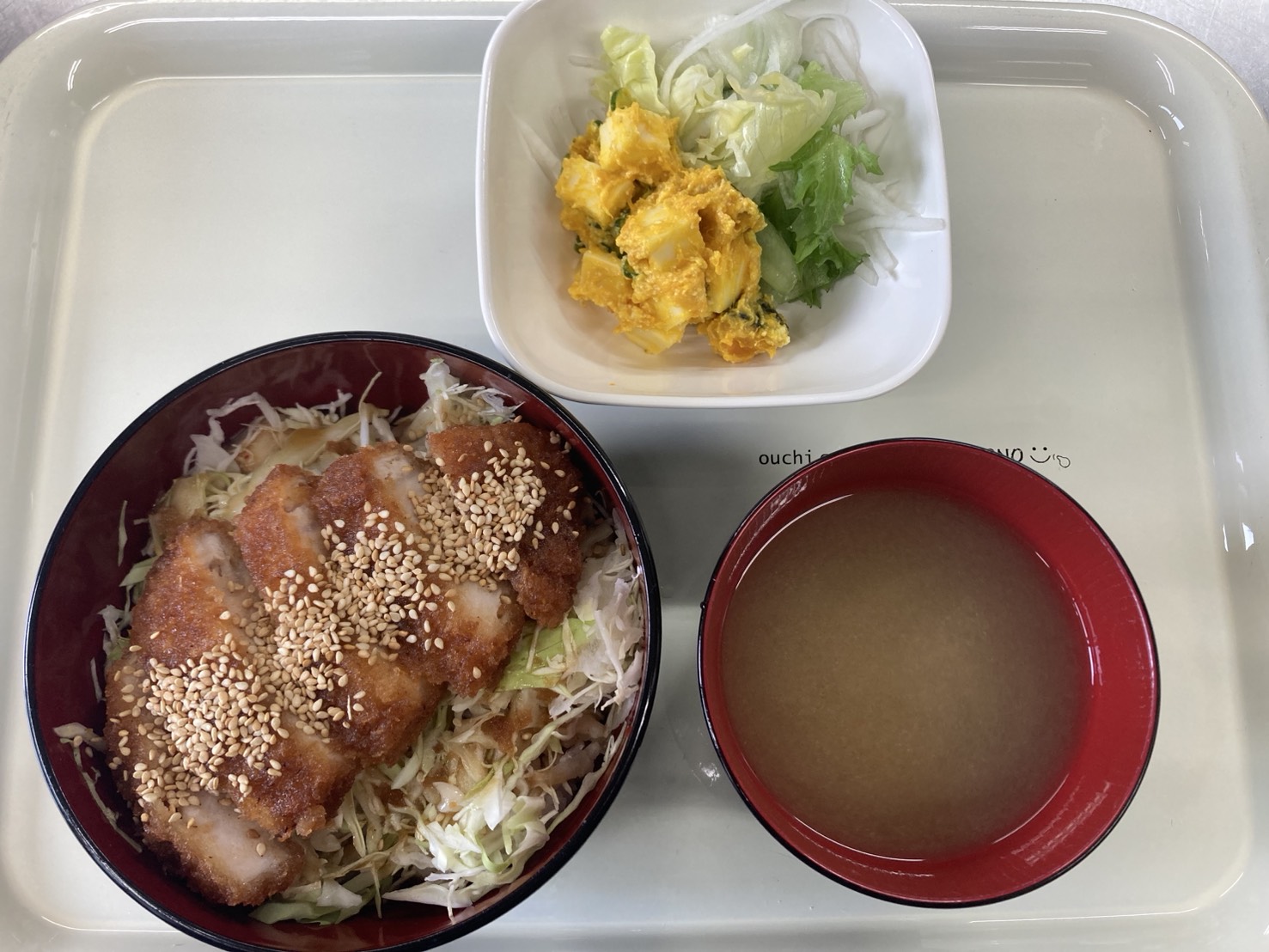【親和の学生寮】今日の晩ごはん☆ソースかつ丼