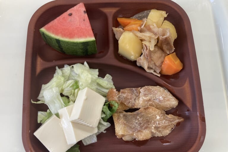 【親和の学生寮】今日の晩ごはん☆赤魚煮つけ