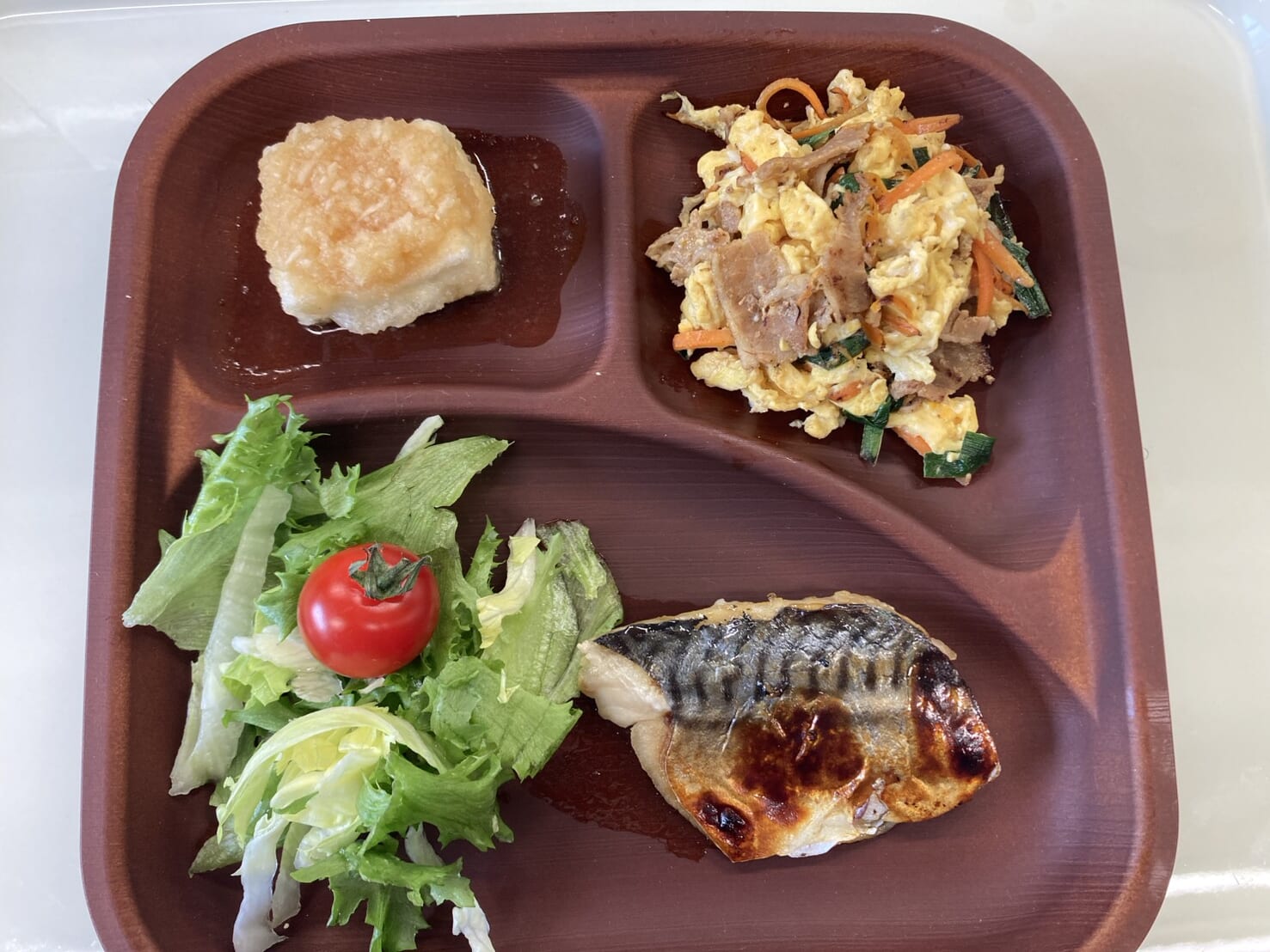 【親和の学生寮】今日の晩ごはん☆焼魚と豚ニラ玉