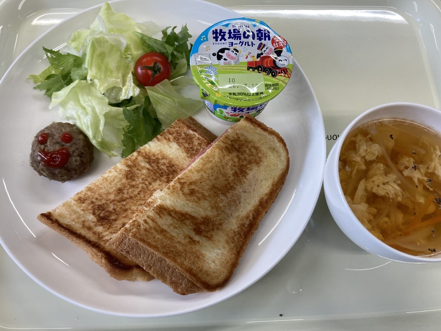 【親和の学生寮】今日の朝ごはん☆ホットサンド