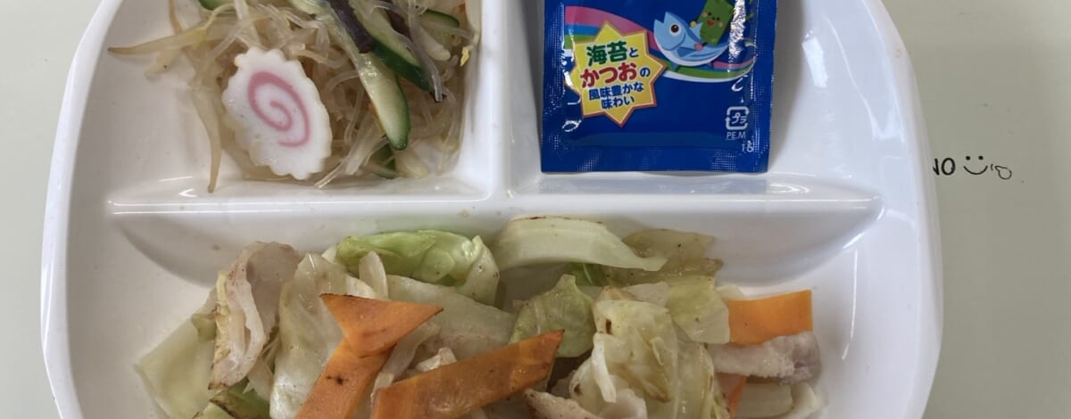 【親和の学生寮】今日の朝ごはん☆肉野菜炒め