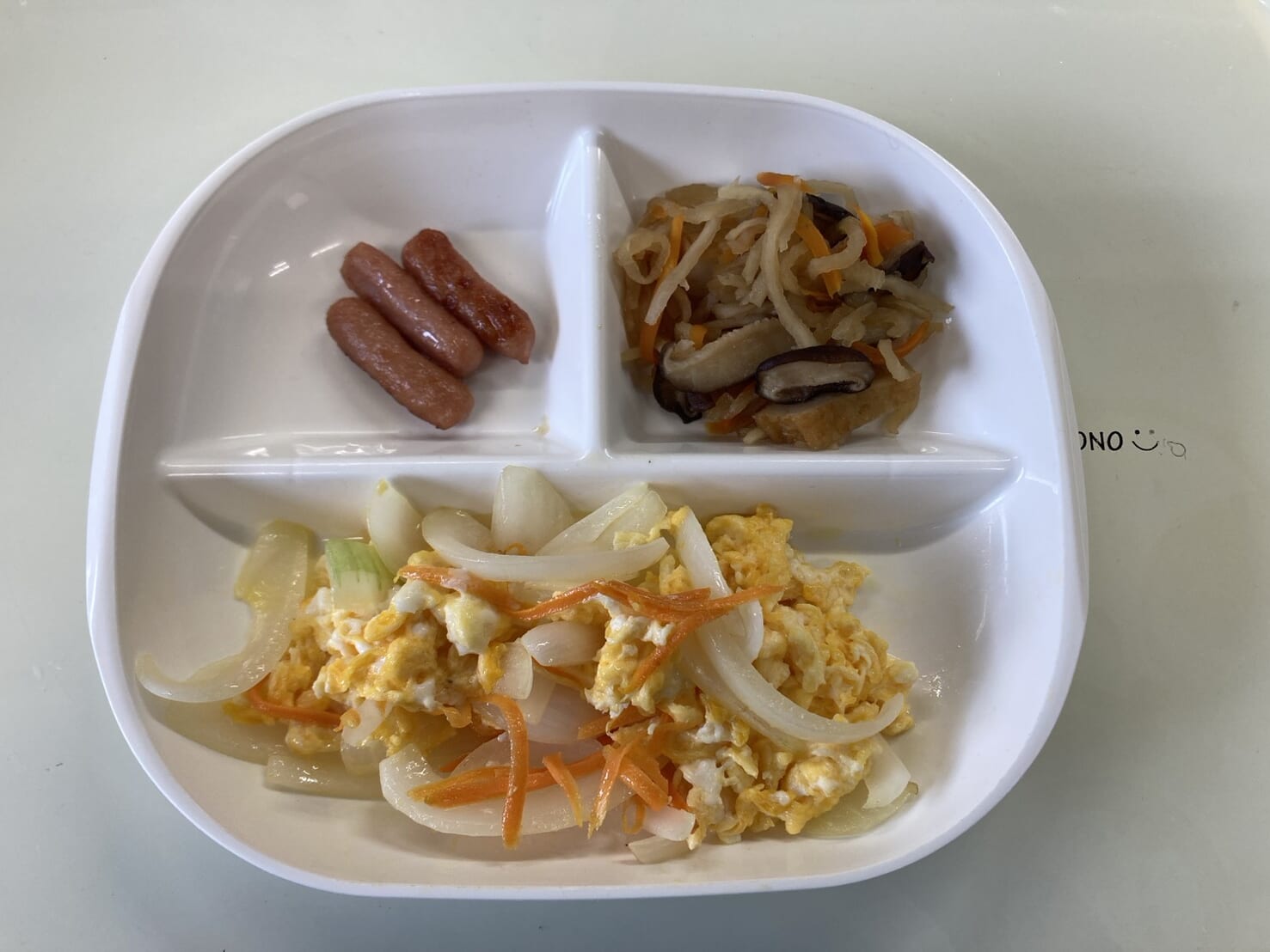 【親和の学生寮】今日の朝ごはん☆玉ねぎたまご炒め
