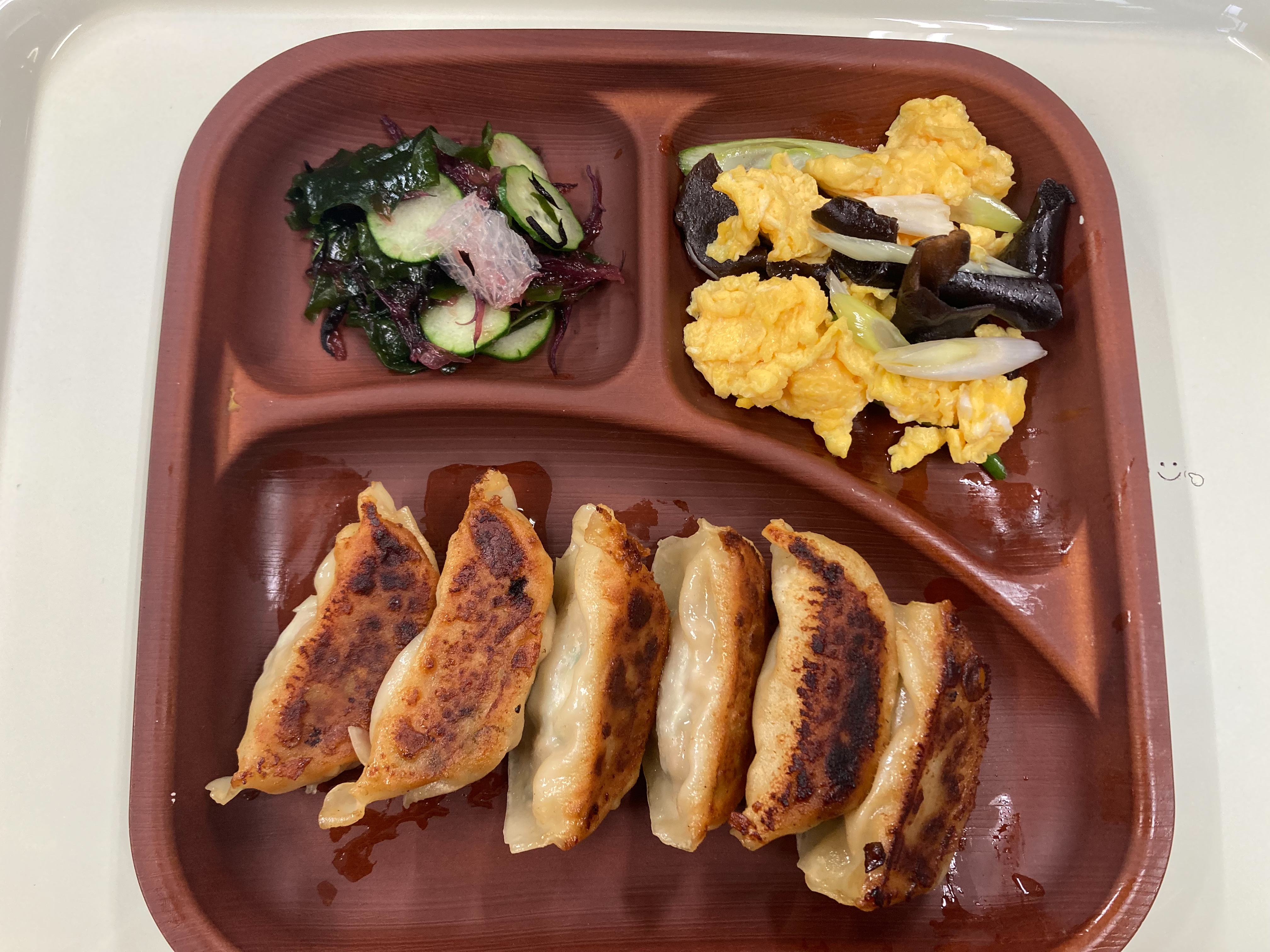 【親和の学生寮】今日の晩ごはん☆ぎょうざ