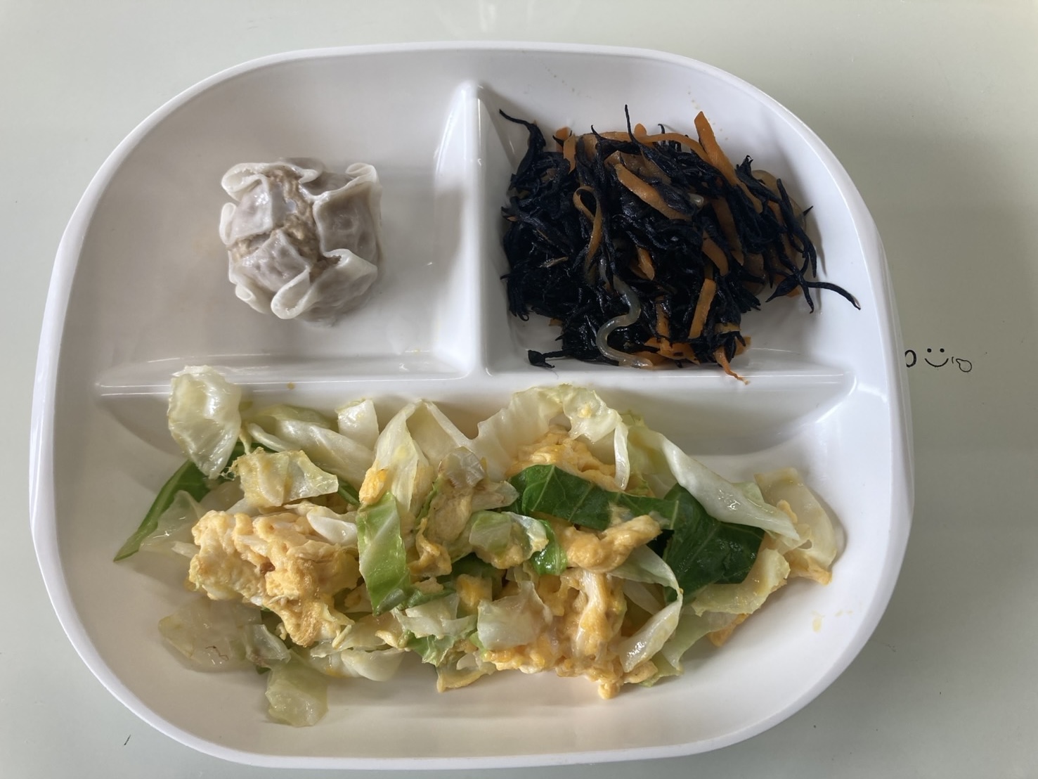 【親和の学生寮】今日の朝ごはん☆キャベツ卵炒め