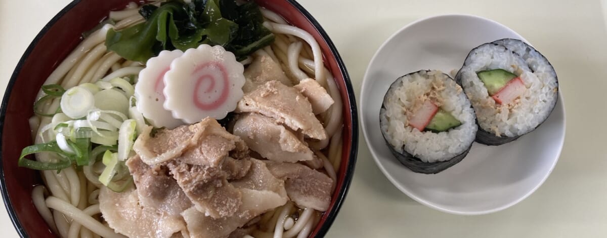 【親和の学生寮】今日の晩ごはん☆肉うどん