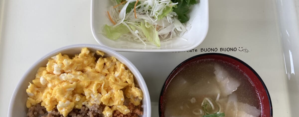 【親和の学生寮】今日の朝ごはん☆三色ごはん